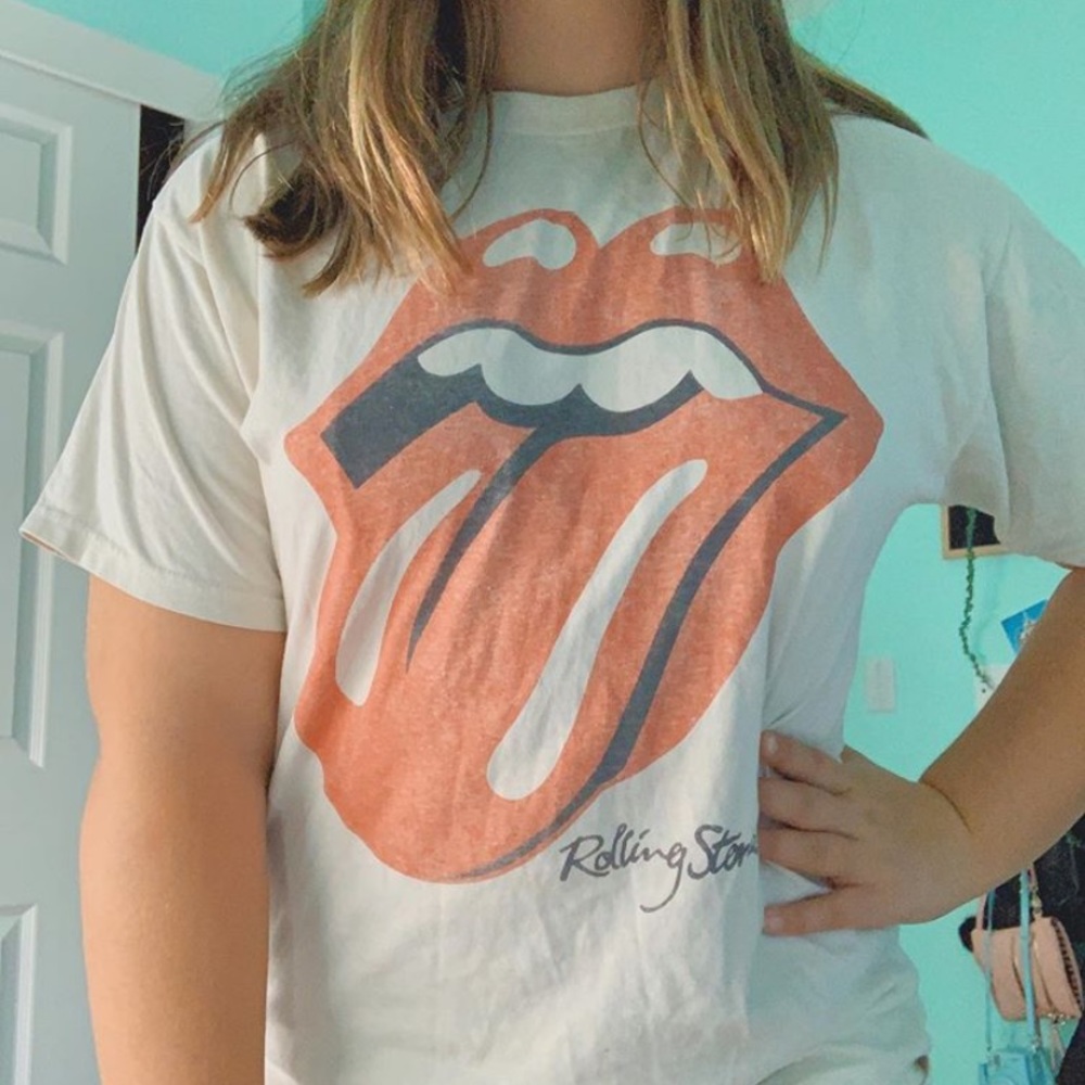 BRANDY MELVILLE ROLLING STONES T SHIRT